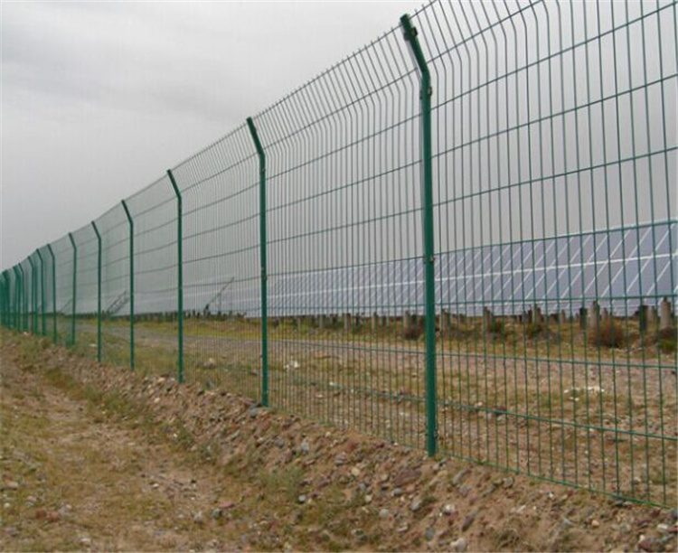 新能源光伏電站圍欄山地項(xiàng)目設(shè)計(jì)施工