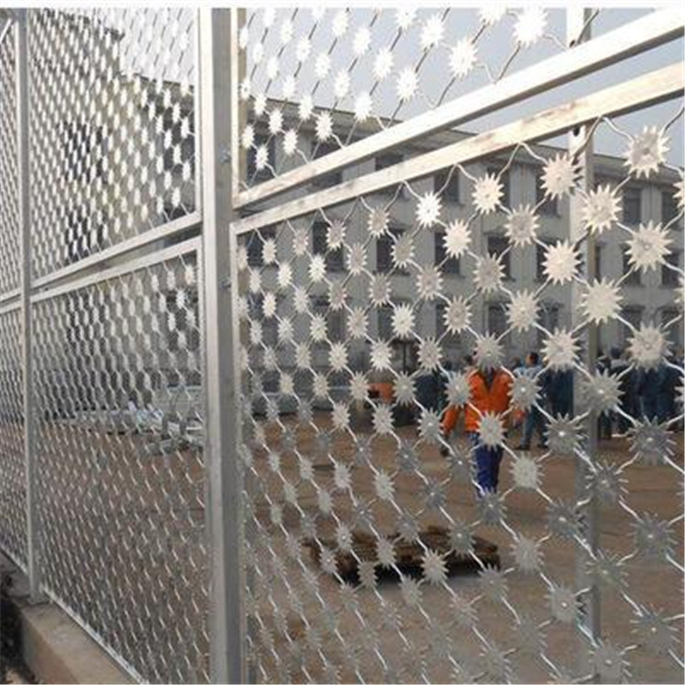 監(jiān)獄看守所梅花刺鋼網(wǎng)墻技術(shù)參數(shù)