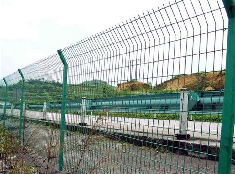 高速公路護(hù)欄網(wǎng)安裝施工的要求