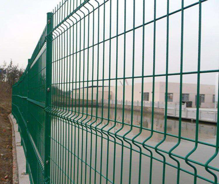 三角折彎護欄網(wǎng)